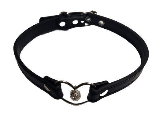 Black faux leather collar with heart ring and pearl top view