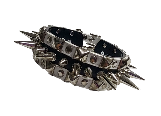 Black and white faux leather collar with alternating spikes and pyramid studs front view