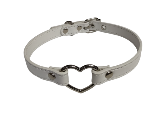 White faux leather heart ring choker collar top view