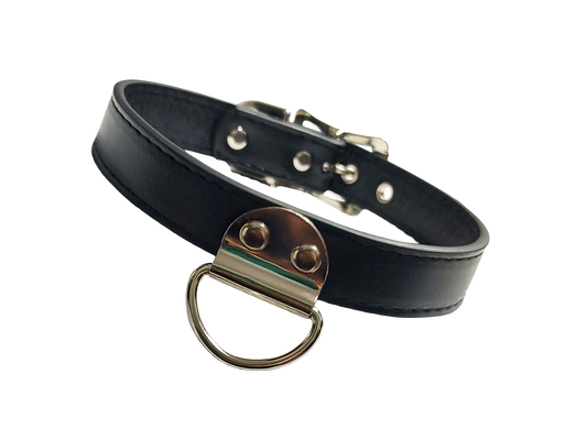 Black faux leather collar with plate d ring front view