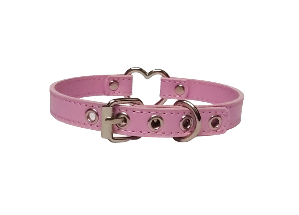 Pink faux leather collar with heart ring back view