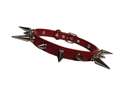 Red faux leather spiked collar with alternating tree spikes front view