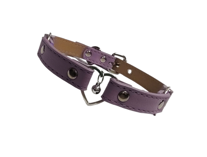 Pastel purple faux leather 3 heart ring collar with bells front view