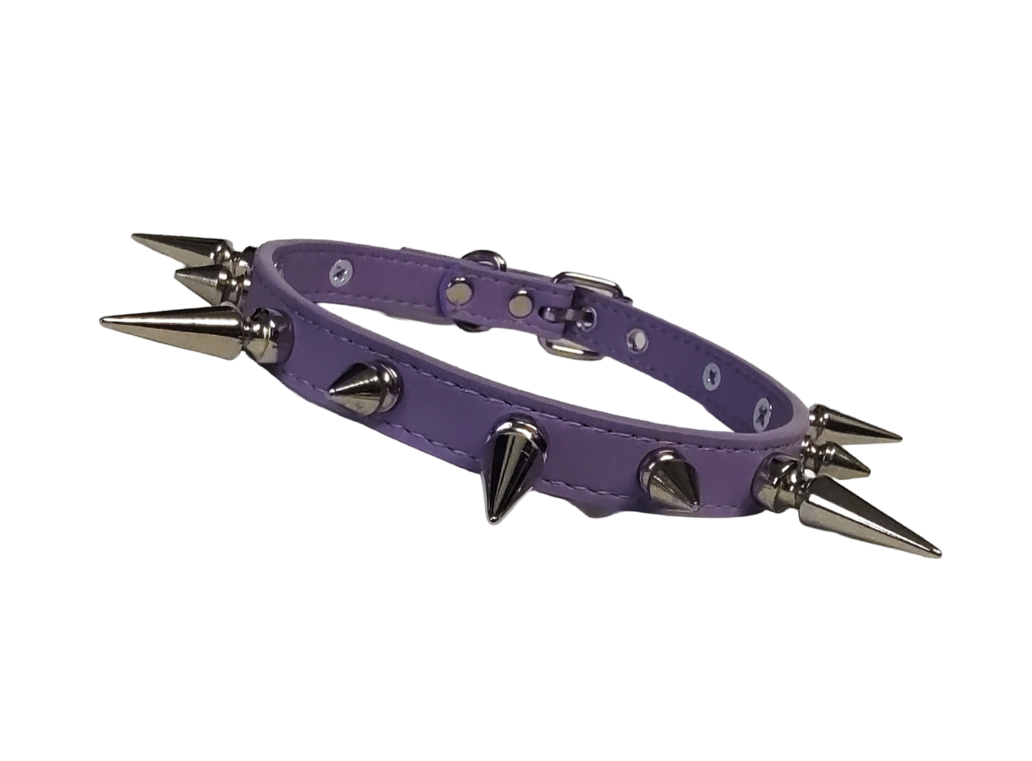 Pastel purple faux leather spiked collar with alternating spikes front view