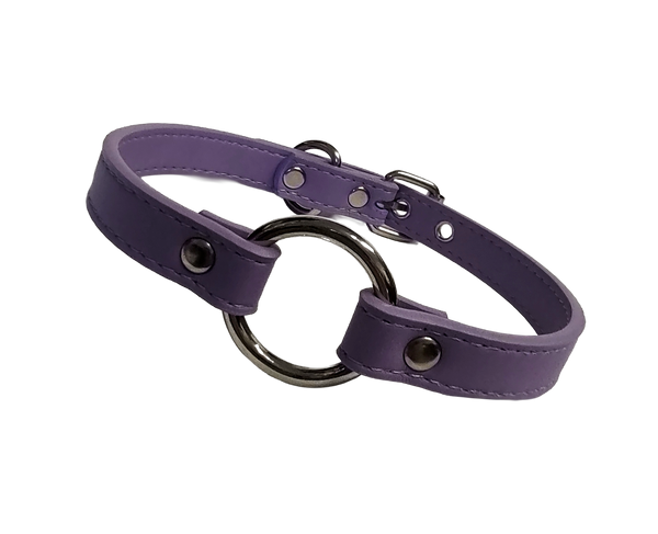 Pastel purple faux leather O-ring collar front view