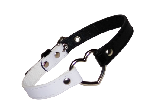 Black and white faux leather collar with heart ring front view