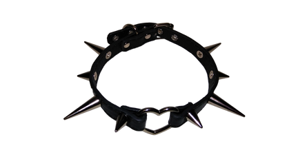 Black faux leather collar with heart ring and alternating cone spikes top view