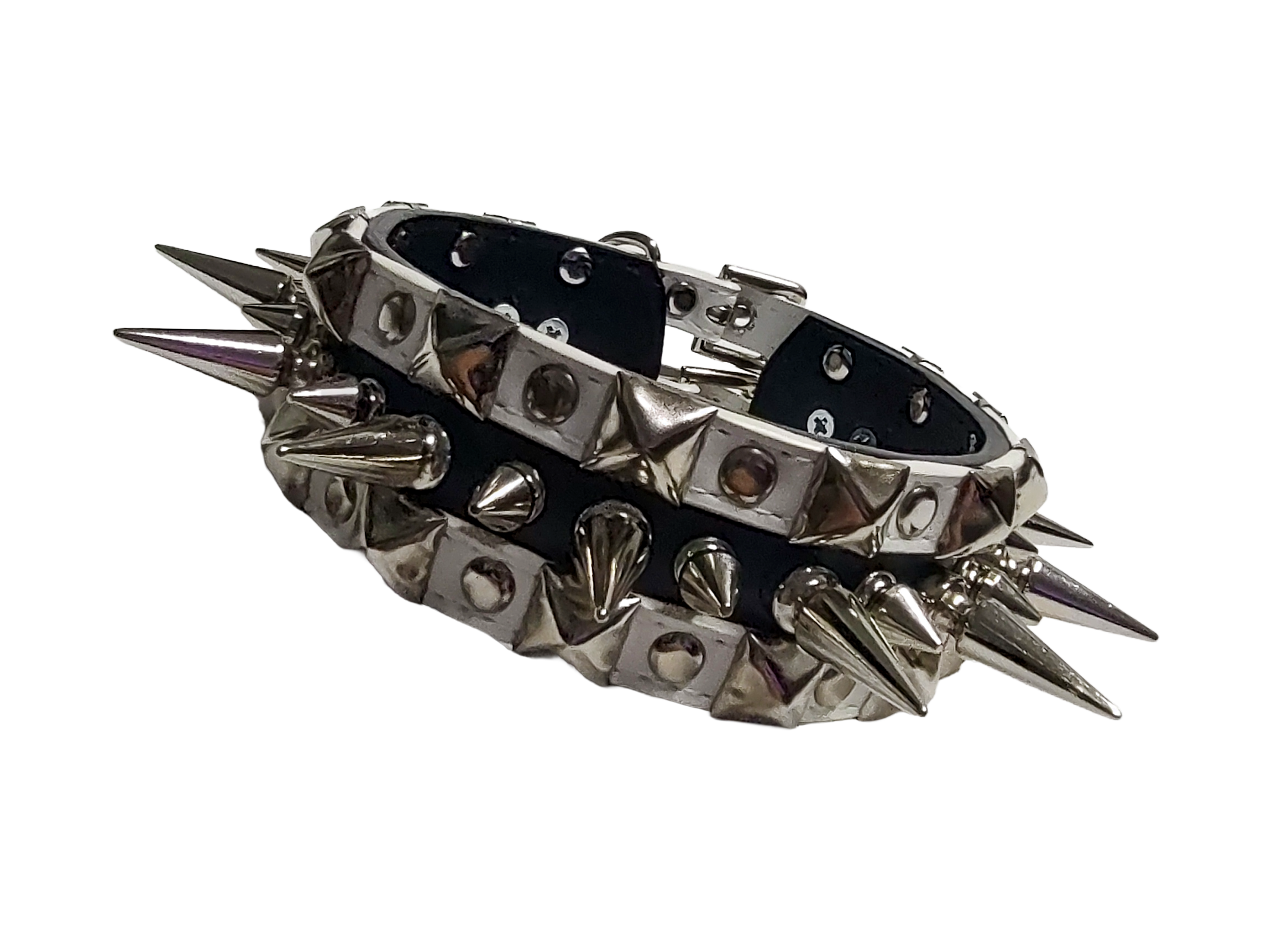 Black and white faux leather collar with alternating spikes and pyramid studs front view