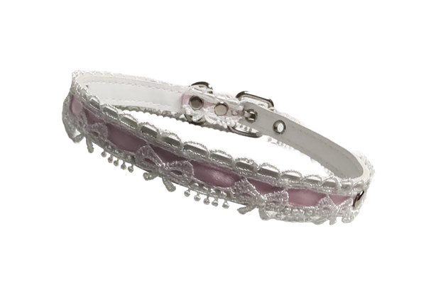 White faux leather and lace collar with pink ribbon and bow lace details front view