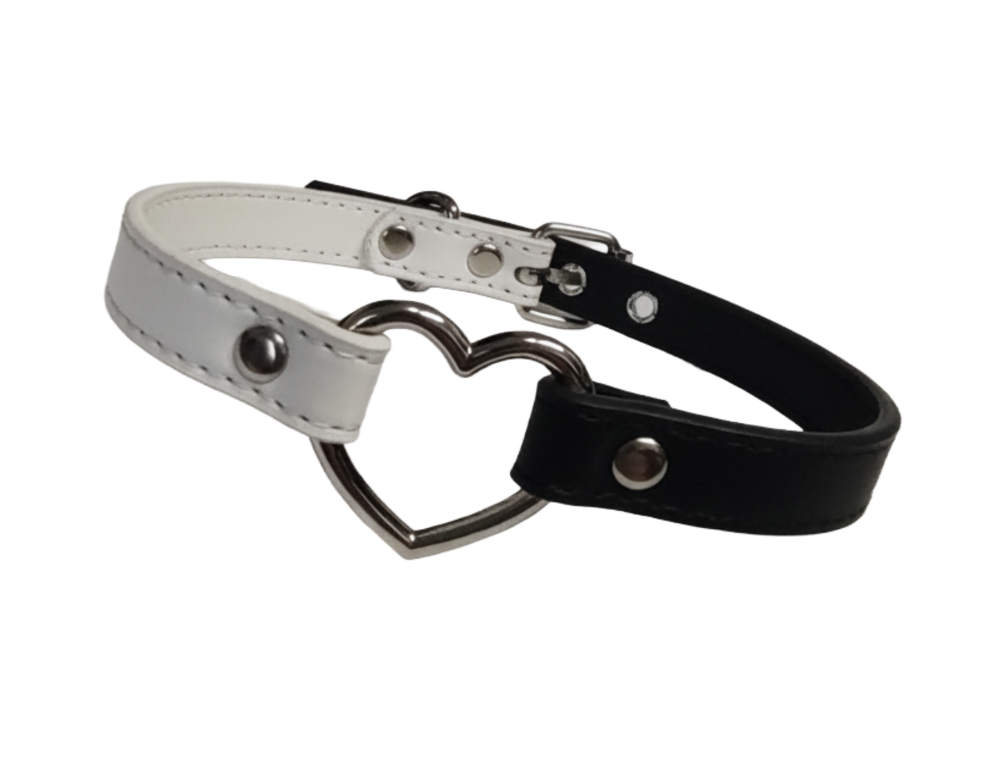 Black and white heart ring choker collar front view