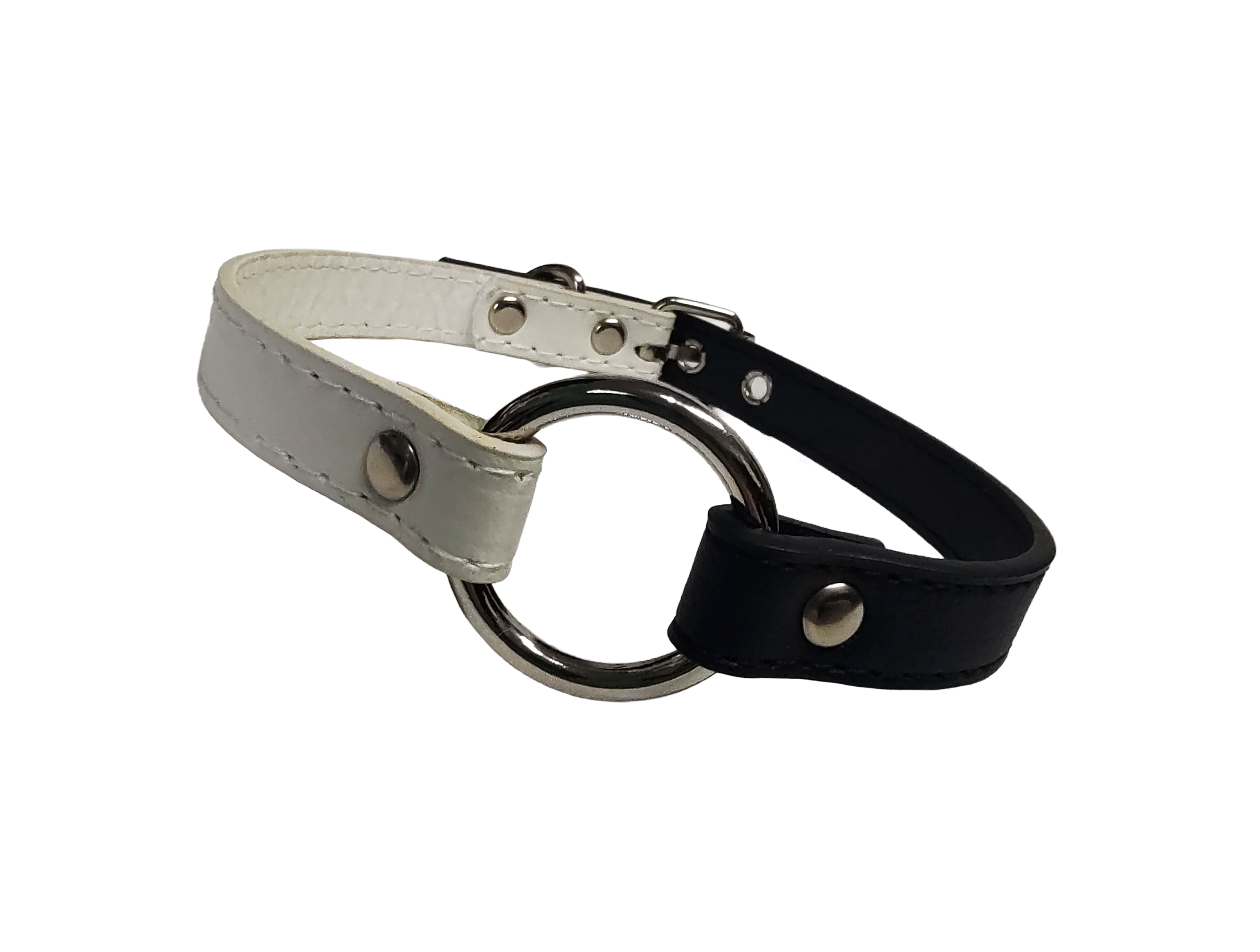 Black and white faux leather o ring collar front view