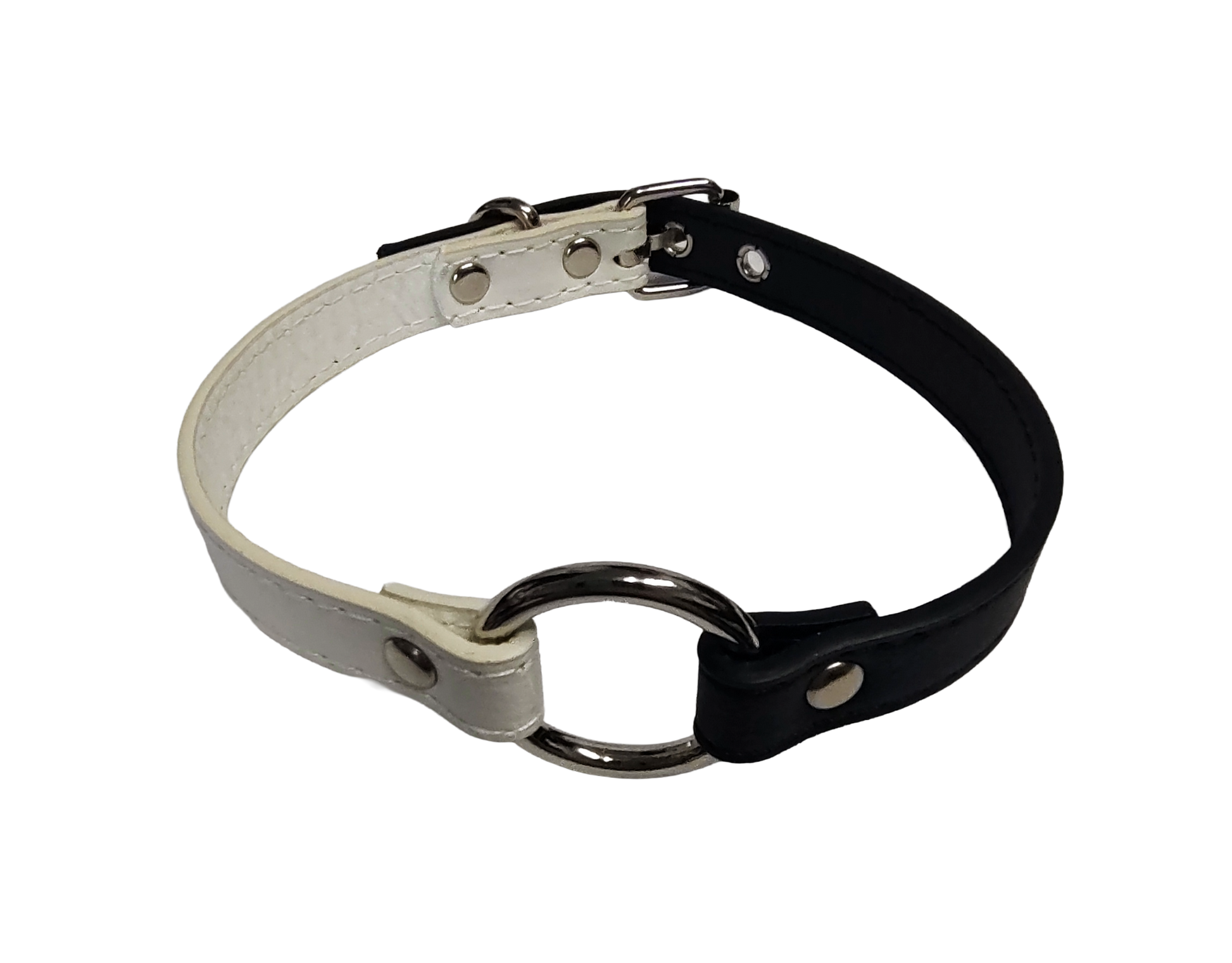 Black and white faux leather o ring collar top view