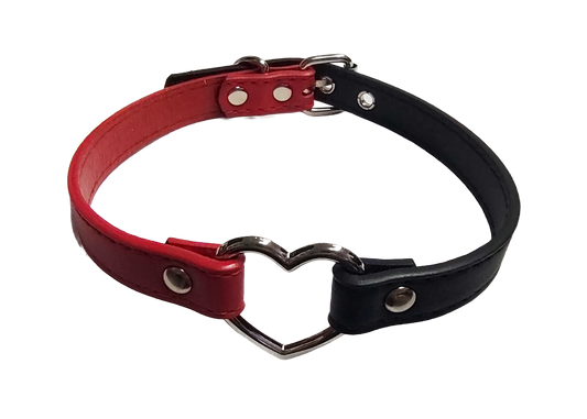 Black and red faux leather heart ring choker collar front top view