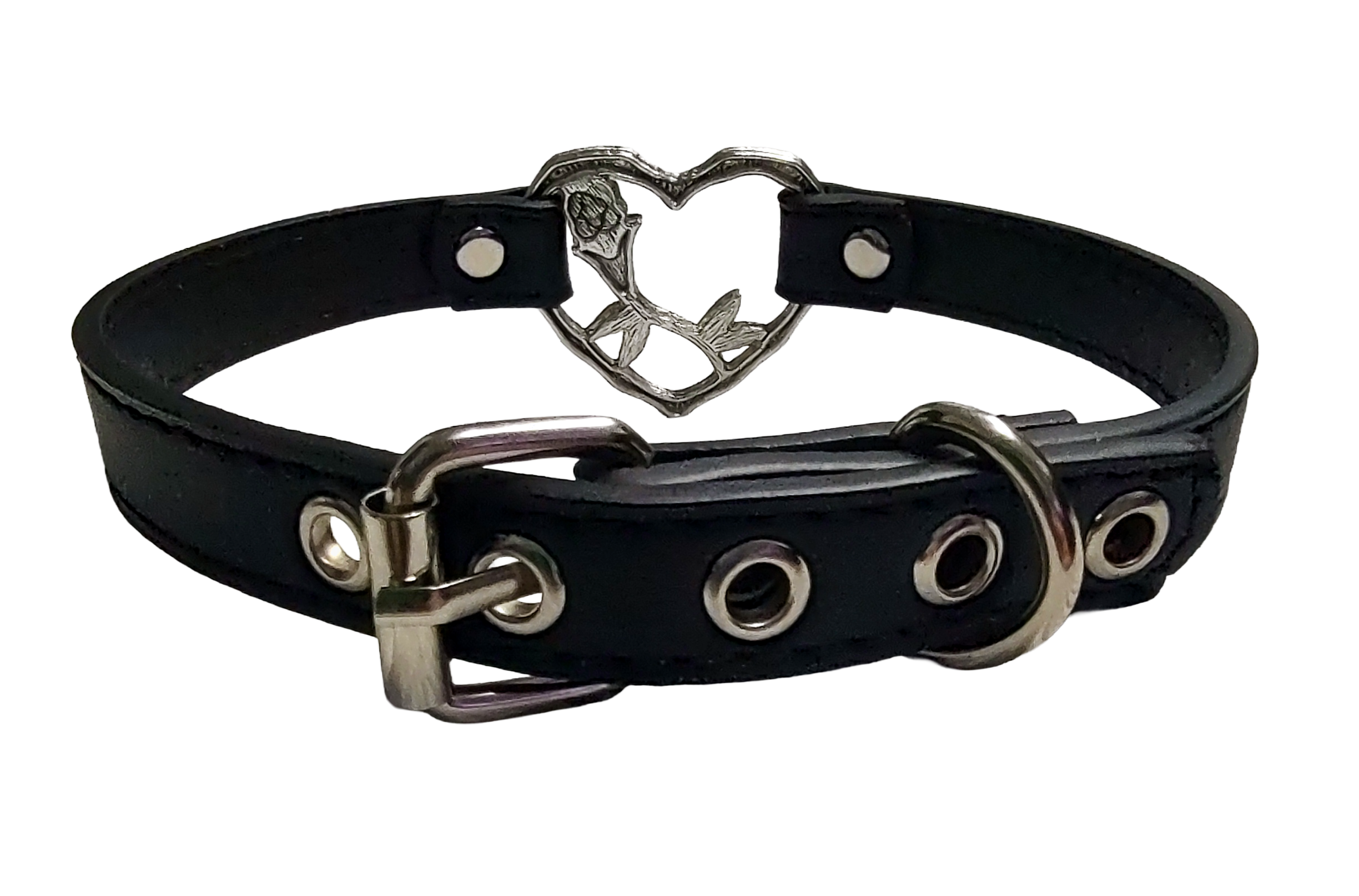 Black faux leather heart ring with rose detail collar back view