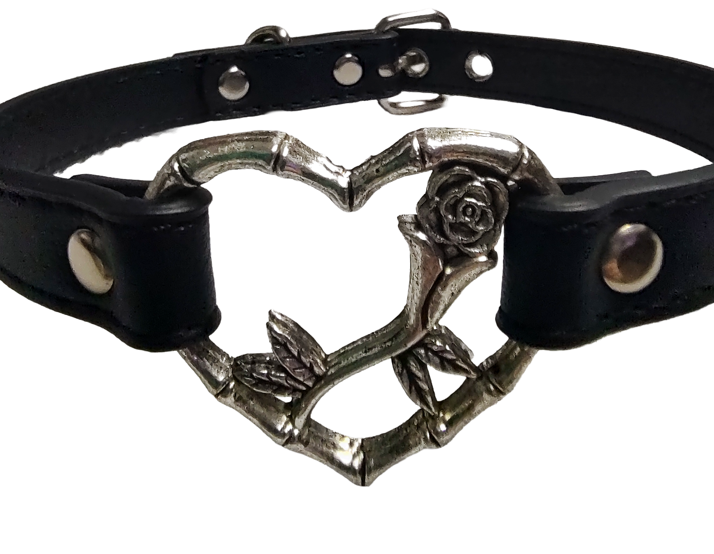 Black faux leather heart ring with rose detail collar close up view