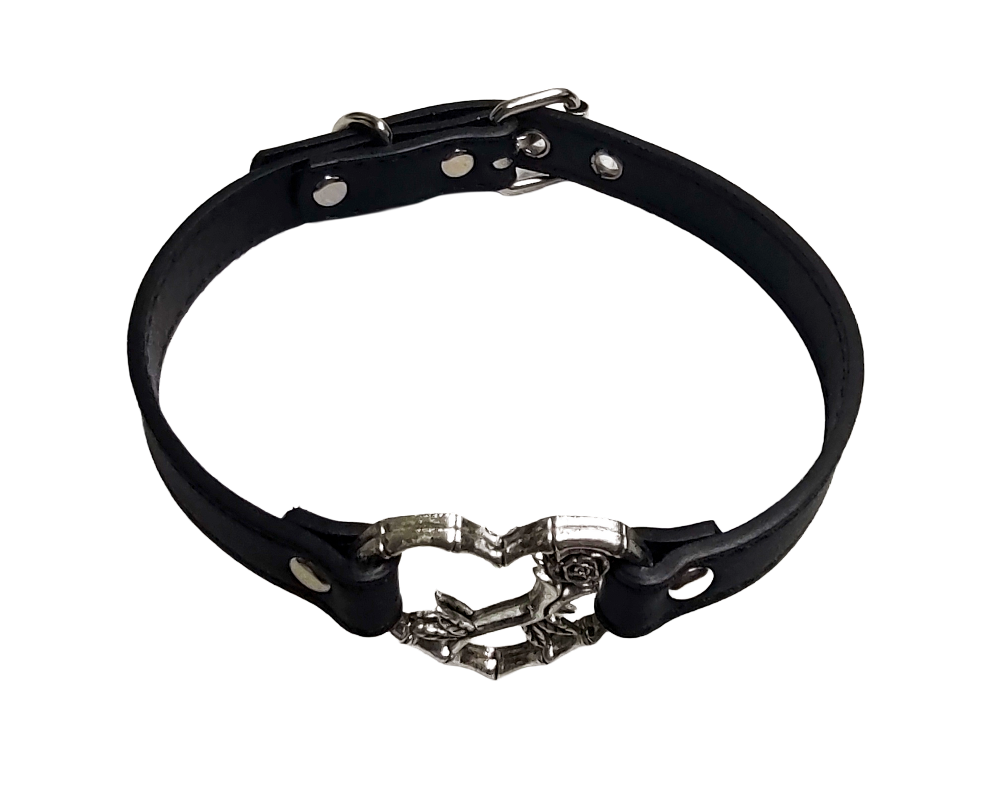 Black faux leather heart ring with rose detail collar top view