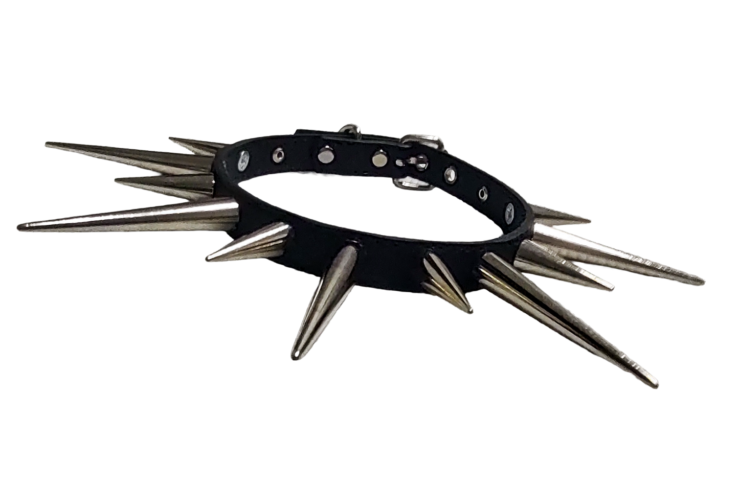 Black faux leather collar with alternating long cone spikes front view